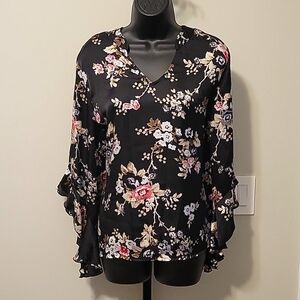 Floral top with bell sleeves